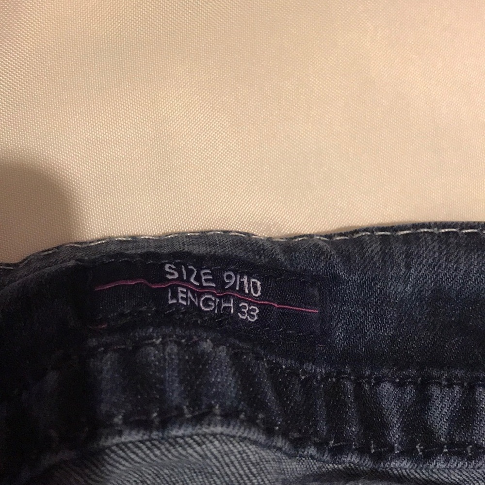 Medium wash Vigoss jeans. - Picture 6 of 8